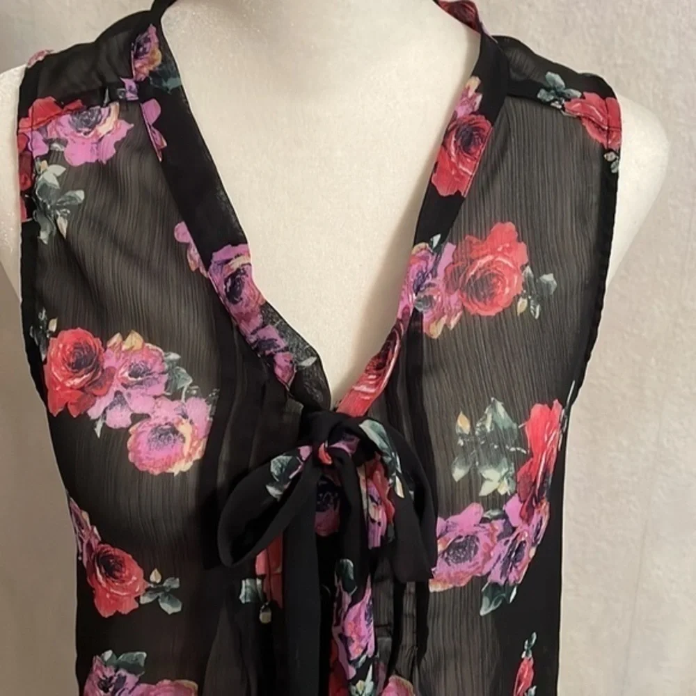 Xhilaration sheer button up sleeveless blouse